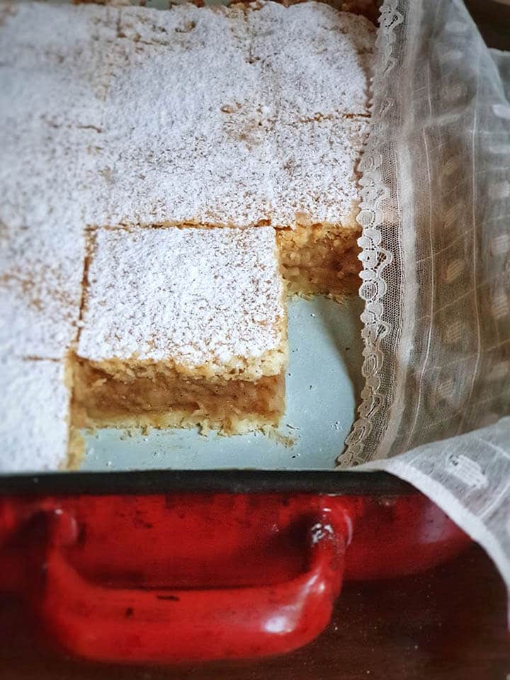 Старинска пита со јаболка